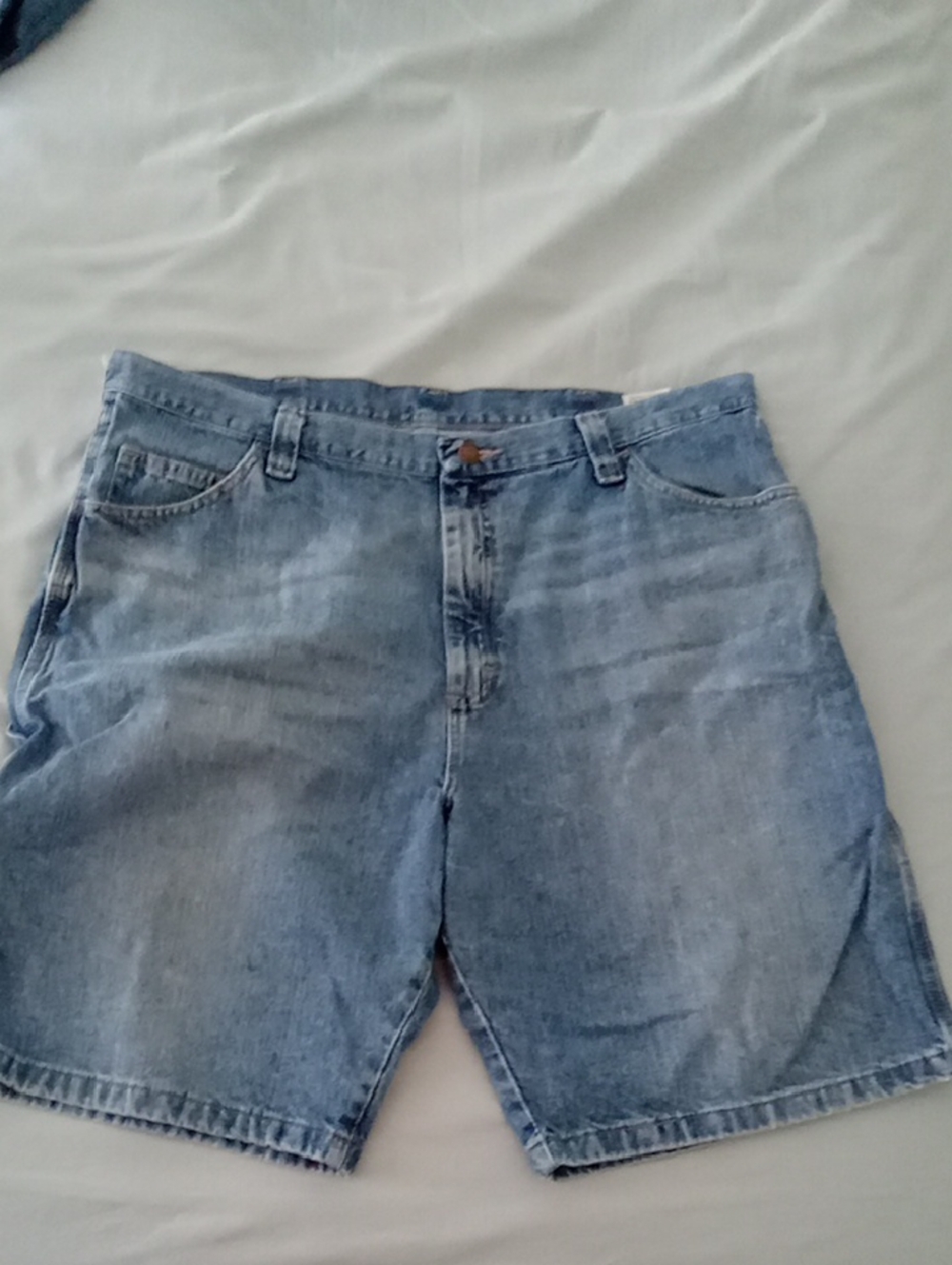 Mens Wrangler Shorts - 7 Pockets - Excellent Condition - Sz 40